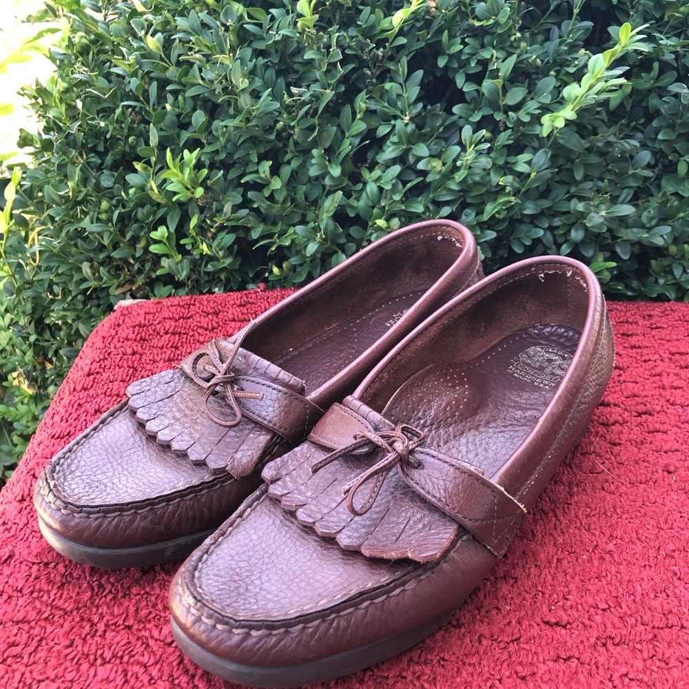 SAS Kiltie Women’s Brown Leather Loafers Tessel Slip on Shoes Size 10N